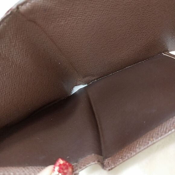 Authentic Louis Vuitton Elise Wallet Good used vintage condition.  Signs… - Picture 7 of 16